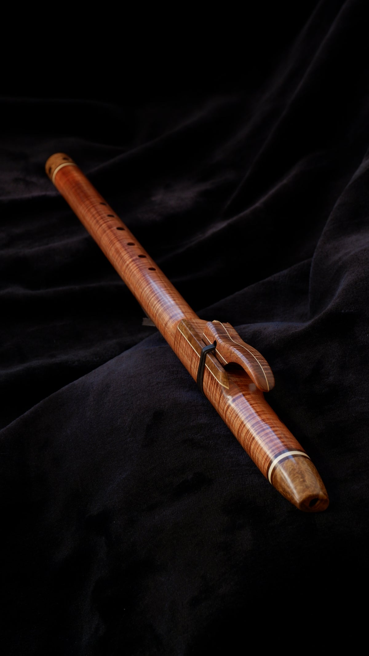 Fiddleback Blackwood Flute - D 444Hz