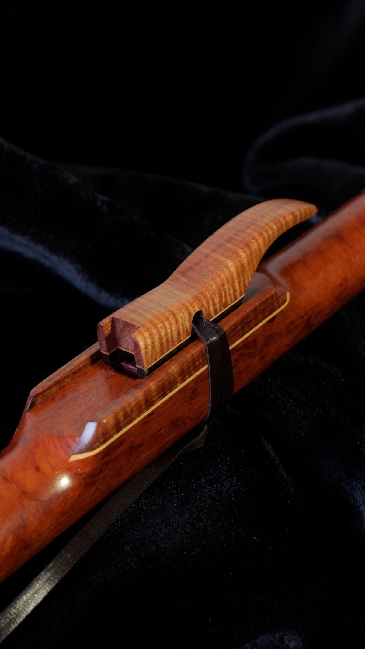 Lace Sheoak Flute - E 432Hz
