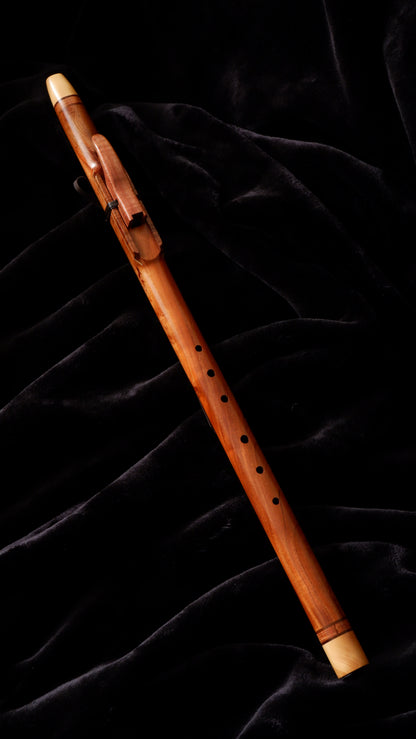 Australian Red Cedar Flute - Low D 432Hz