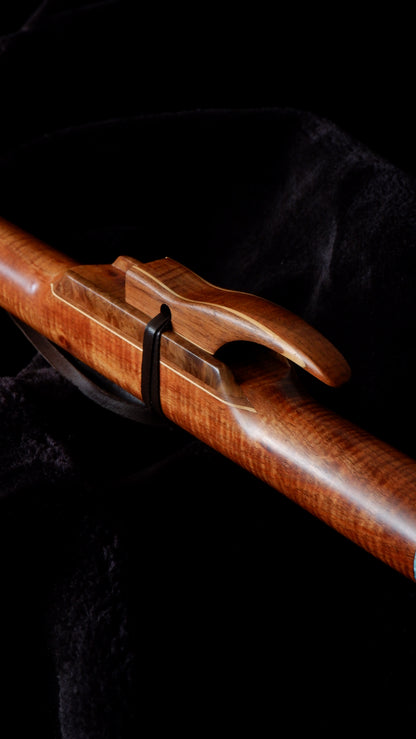 Fiddleback Blackwood Flute - E 440Hz