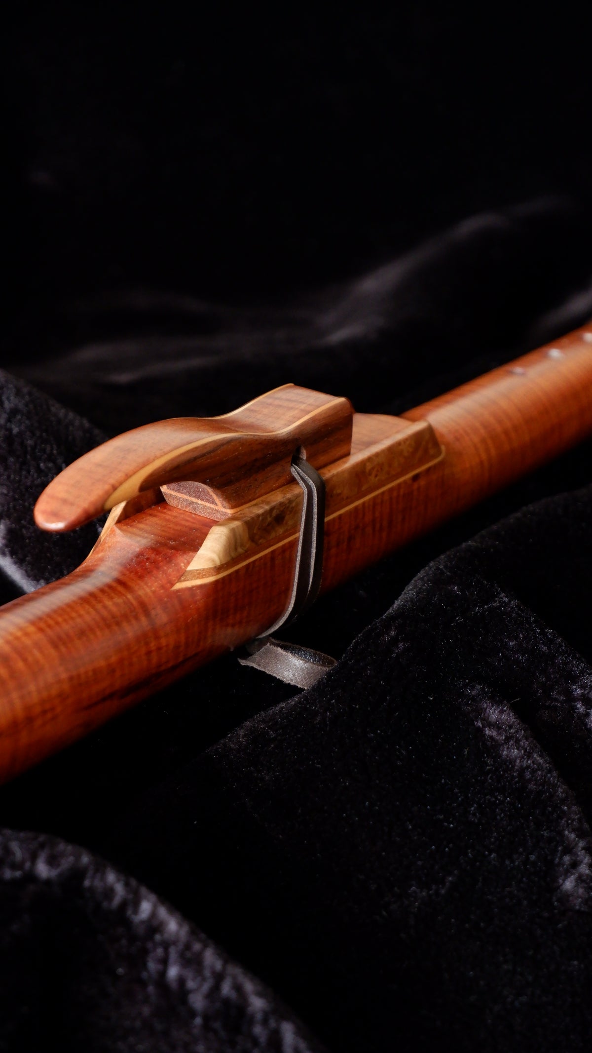 Fiddleback Blackwood Flute - E 440Hz